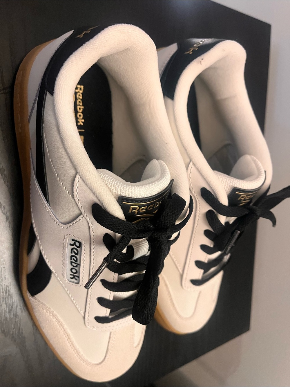 Reebok White, Black & Gum Retro Low-Top Sneakers